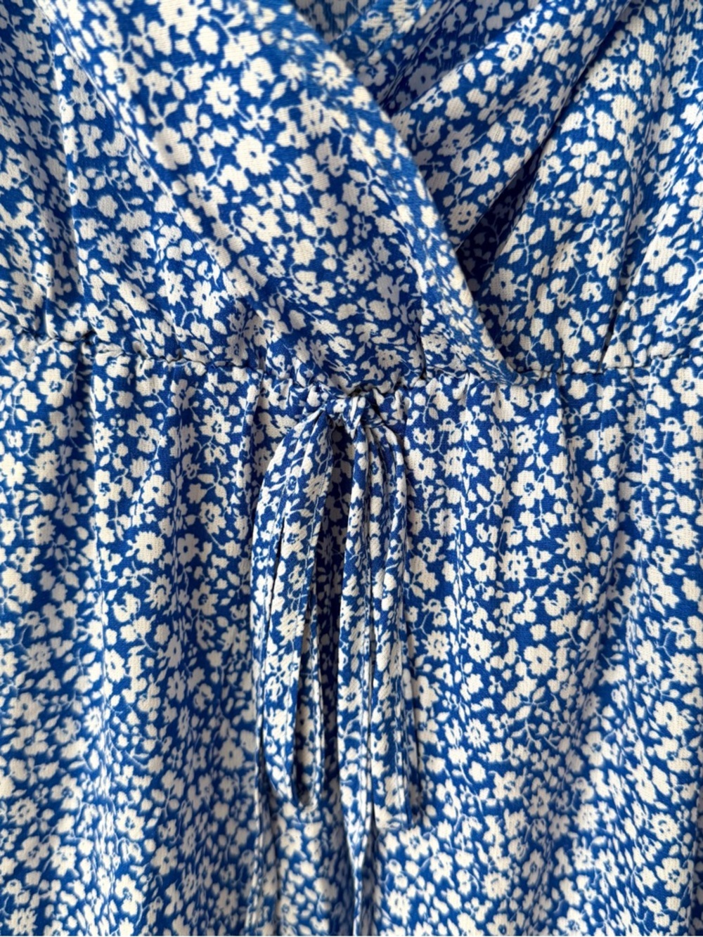 SHEIN Large Floral Flutter Sleeve Mini Dress - Picture 4 of 8